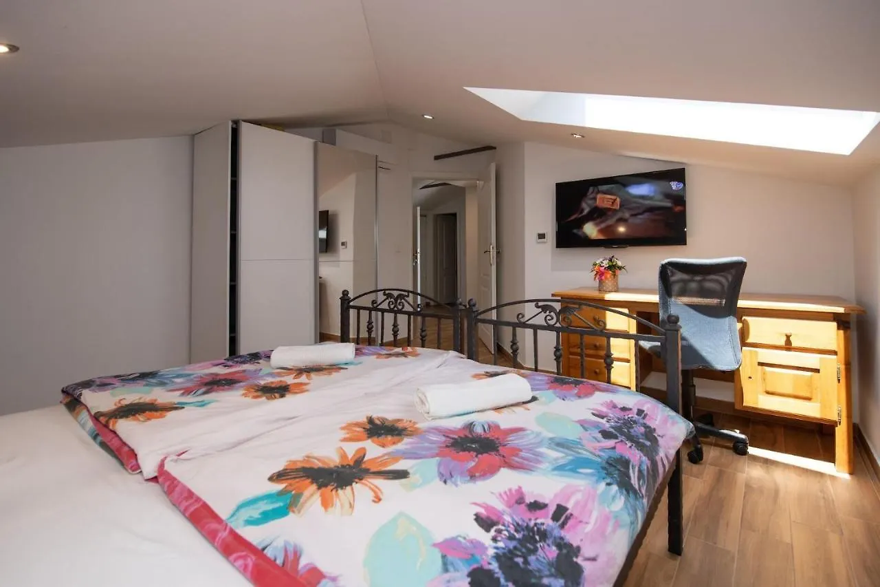 Apartments Villa Anna Icici